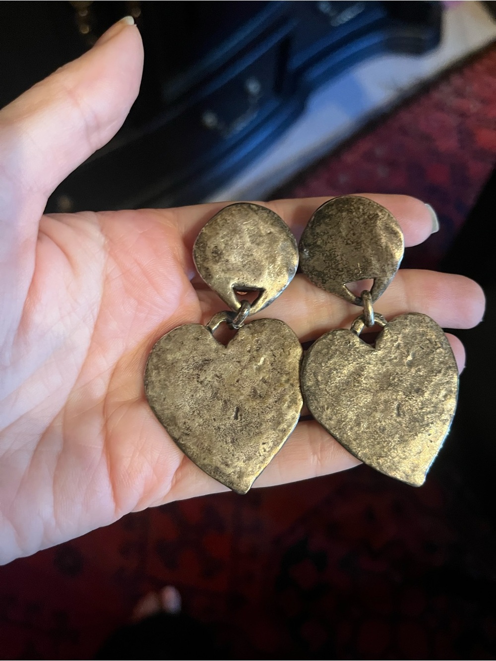 Vintage Brutalist Aged Silver Tone Heart Clip Earrings Metal Pointu’s Paris
